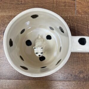 Anthropologie Peeping Dog Figurine Mug‎ - Stonewear - Ivory/Black
